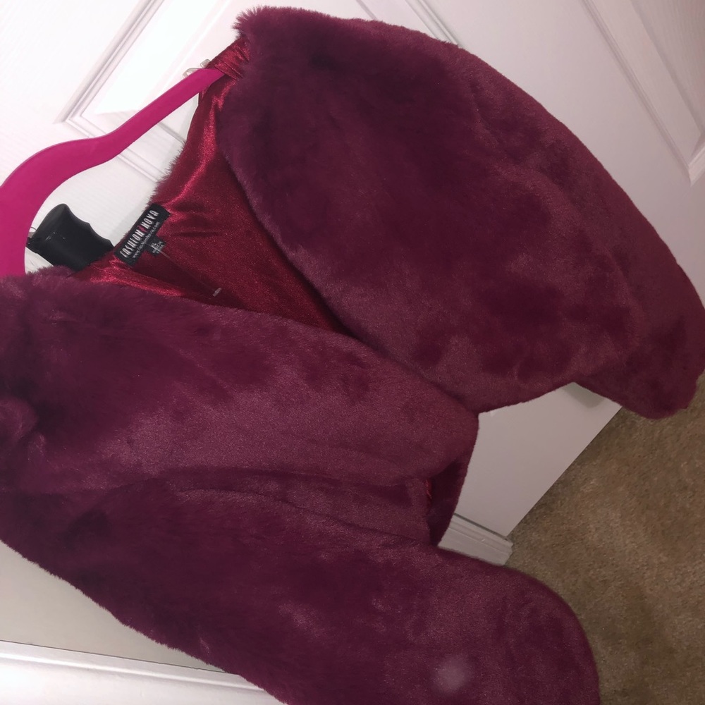 Womens Crop Faux fur